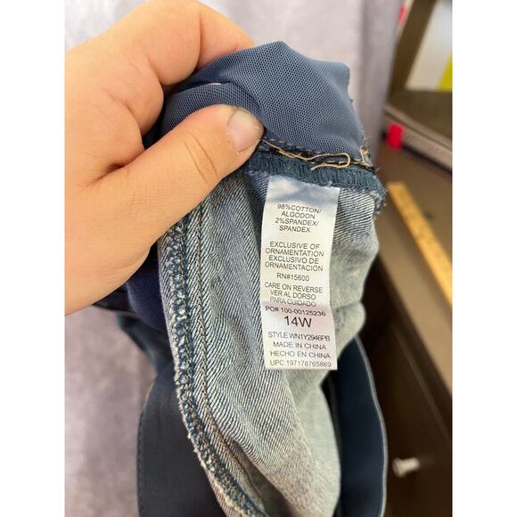 Democracy Reverse Cuff Boyfriend Jeans sz 14W "Ab"solution Crop Casual Slimming - Picture 10 of 10